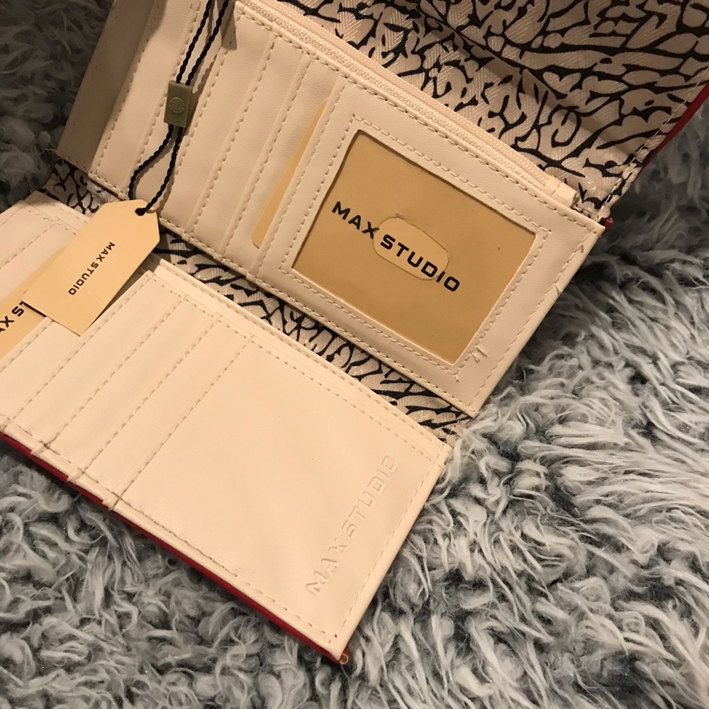 Max Studio red wallet - Picture 4 of 5